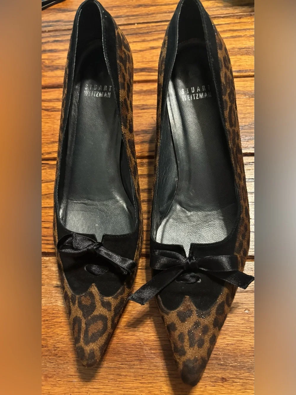 Stuart Weitzman elegant pointed